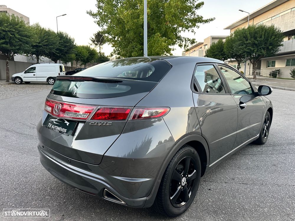 Honda Civic 1.4 i-VTEC Sport Edition - 11