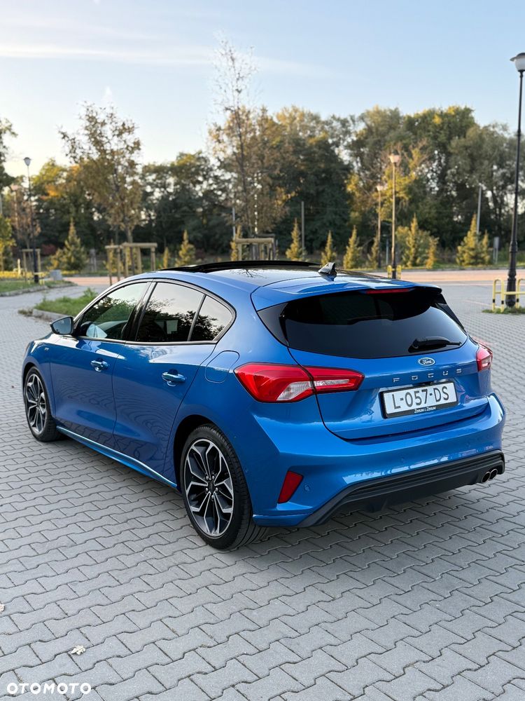 Ford Focus Turnier 1.5 TDCi DPF Start-Stopp-System ST-Line - 10