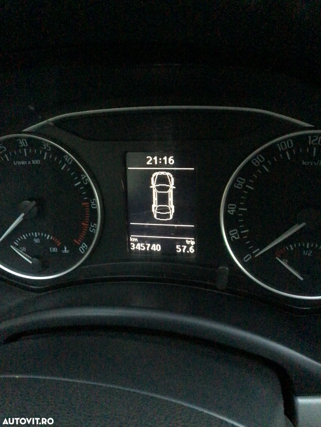 Skoda Octavia Combi 2.0 TDI Ambiente - 8