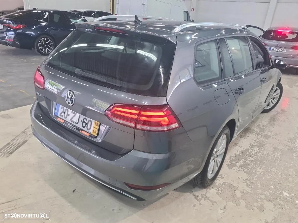 VW Golf Variant 1.6 TDi Confortline - 3