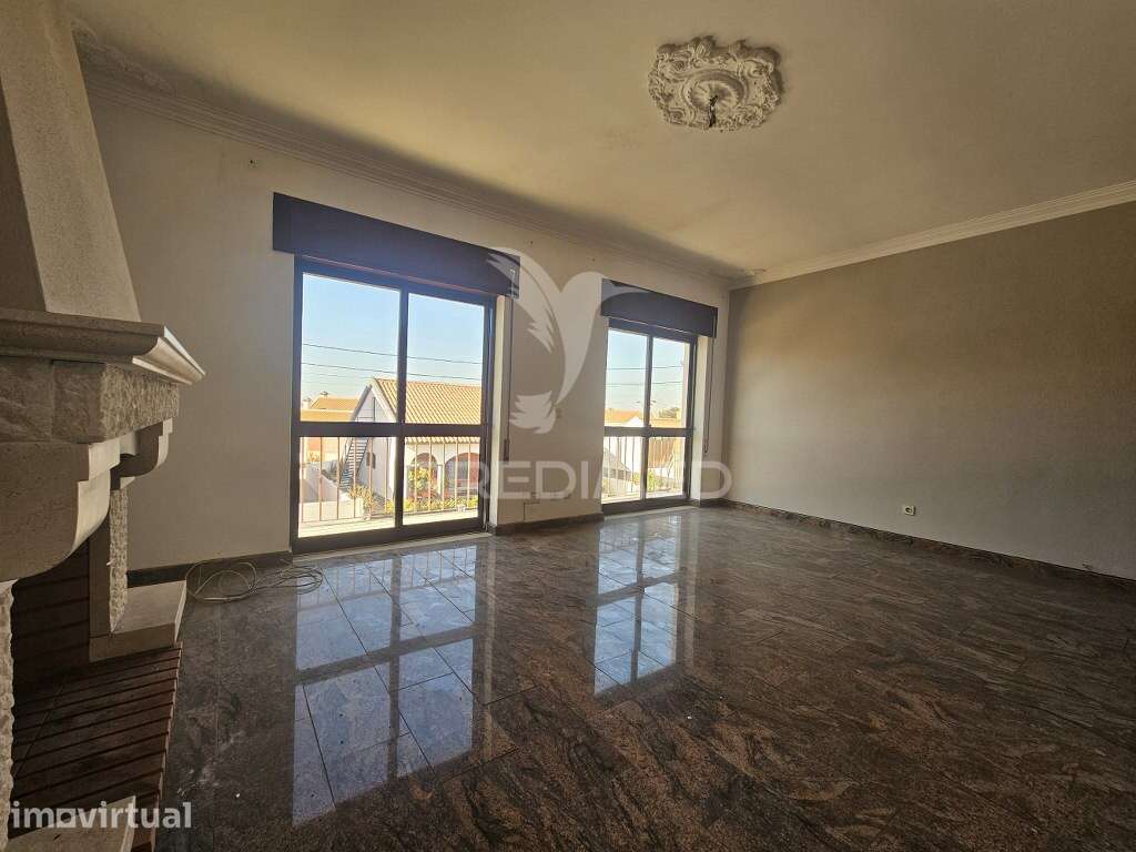 Apartamento T4 em Gaio do Rosário - Grande imagem: 2/27
