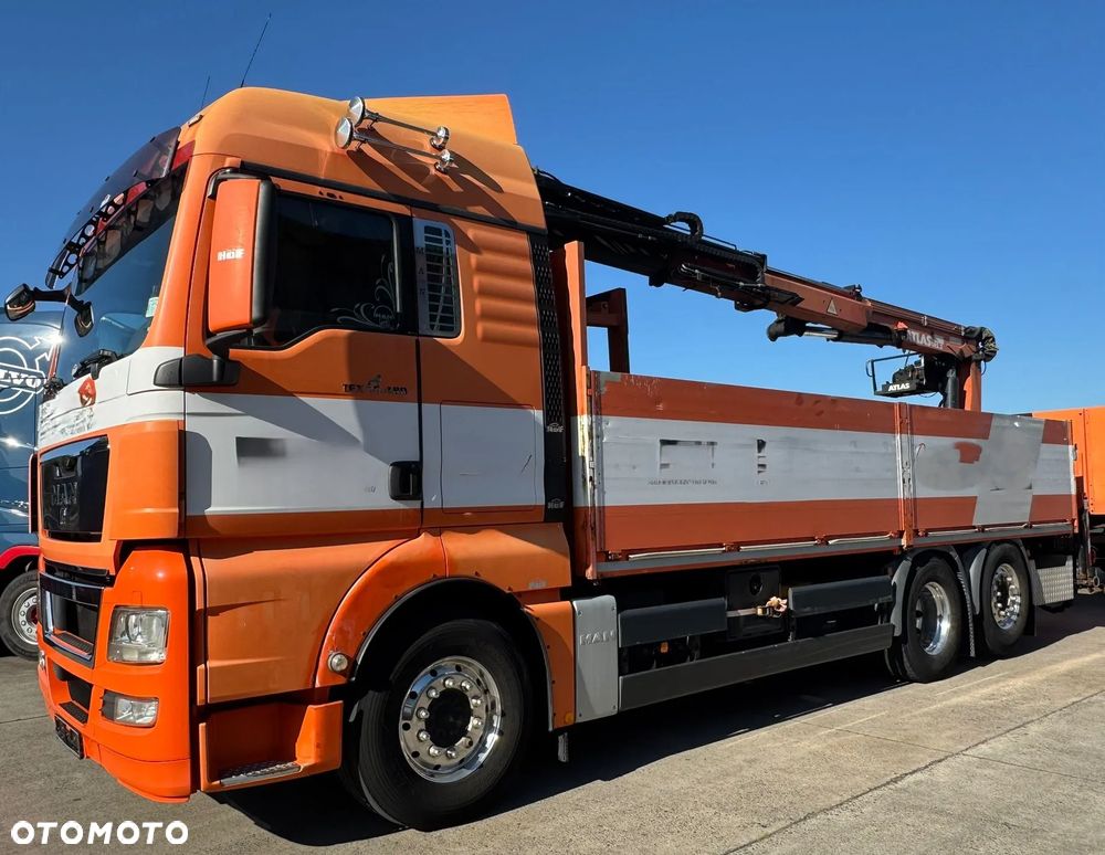 MAN TGX 26.480 • HDS Atlas 145.2 •Oś podnoszona i skrętna 426 tys. km - Zestaw z przyczepą Schwarzmüller Oś przednia – resory piórowe, tylna – pneumatyka • - 5