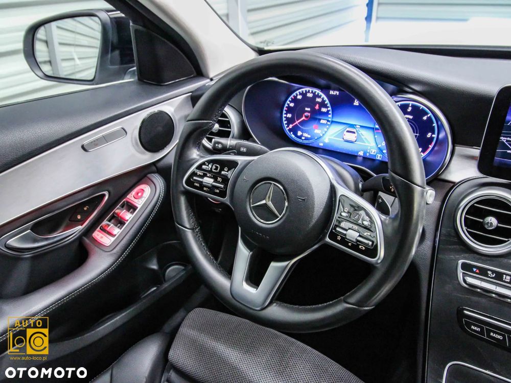 Mercedes-Benz Klasa C 220 d 4Matic 9G-TRONIC Avantgarde - 29