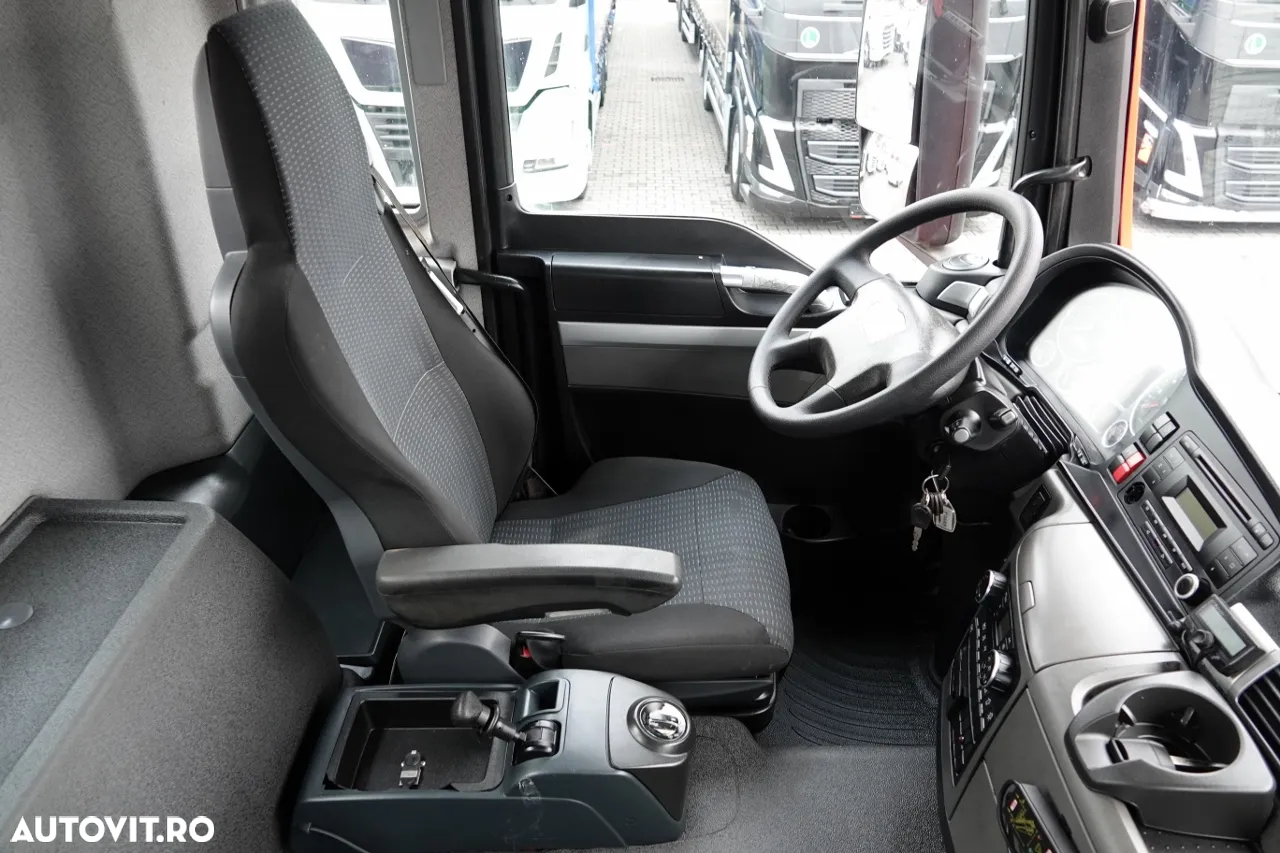 MAN TGS 35.360 / 8x2-4 / CAMION + HDS FASSI F165 A.2.22 / AXIE LIFTATOR / 4 AXI / GAMA HIDRAULICA / TROLIU / ASISTENTA RUTIERA - 28