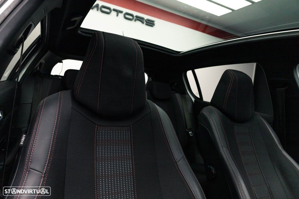 Peugeot 308 1.6 BlueHDi GT Line - 24