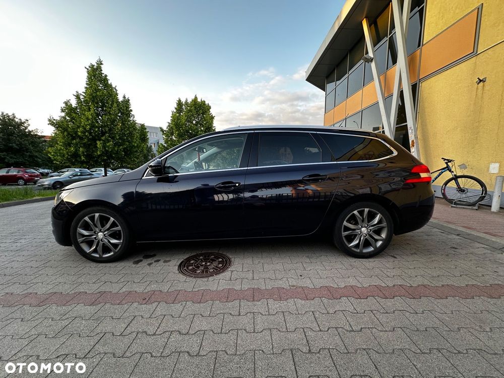 Peugeot 308 2015 photo 4