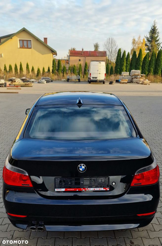 BMW Seria 5 525d - 9