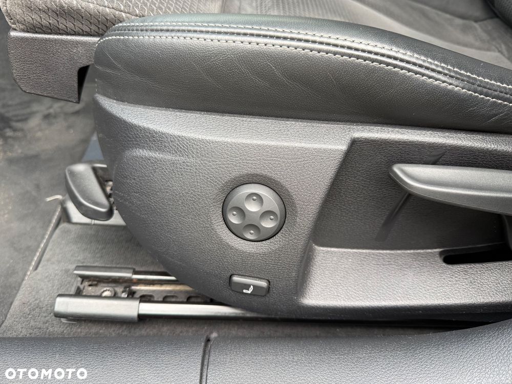 Audi A3 Sportback 35 TDI S tronic S line - 17