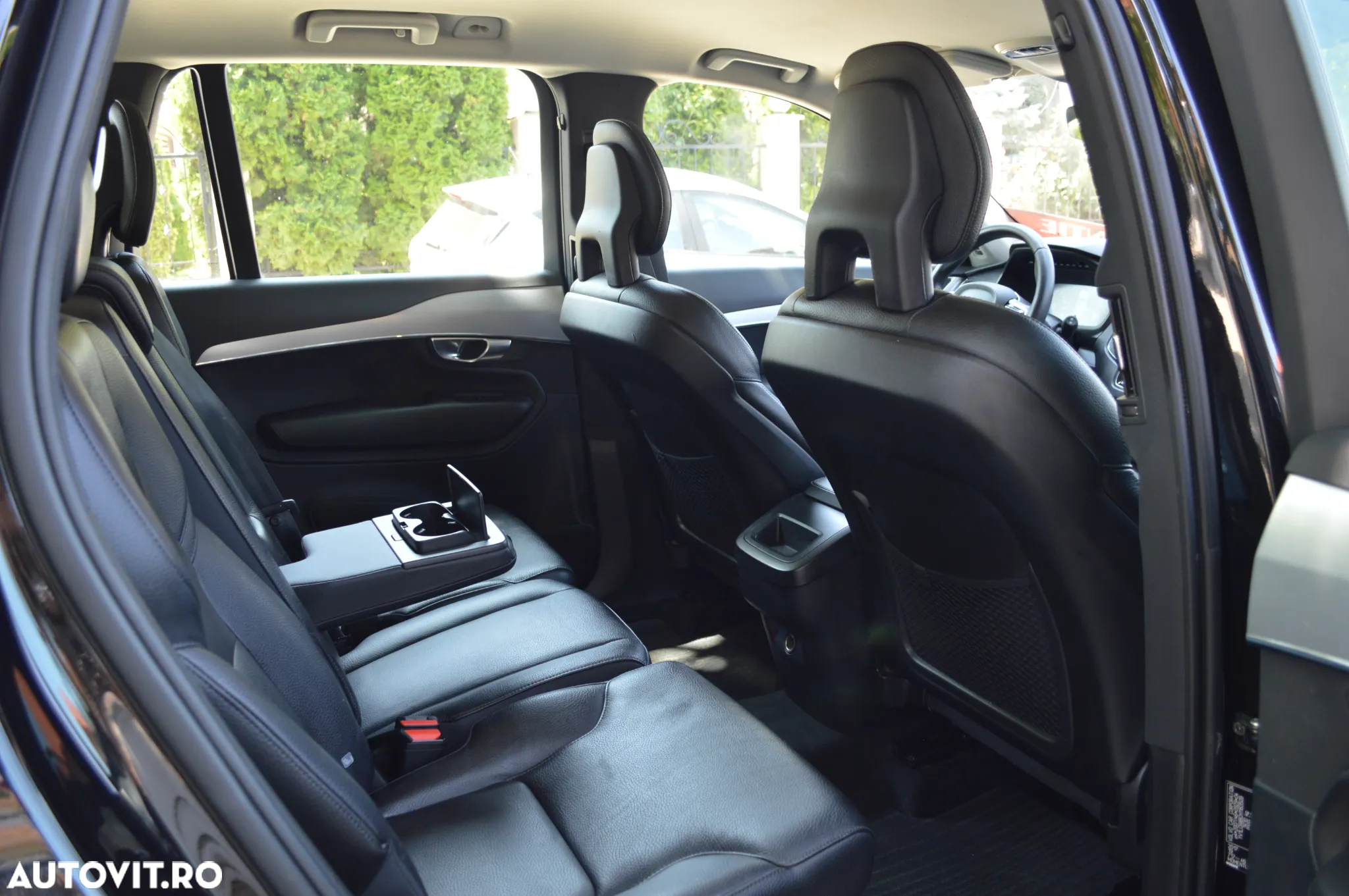Volvo XC 90 B5 D AWD Geartronic Momentum Pro - 18
