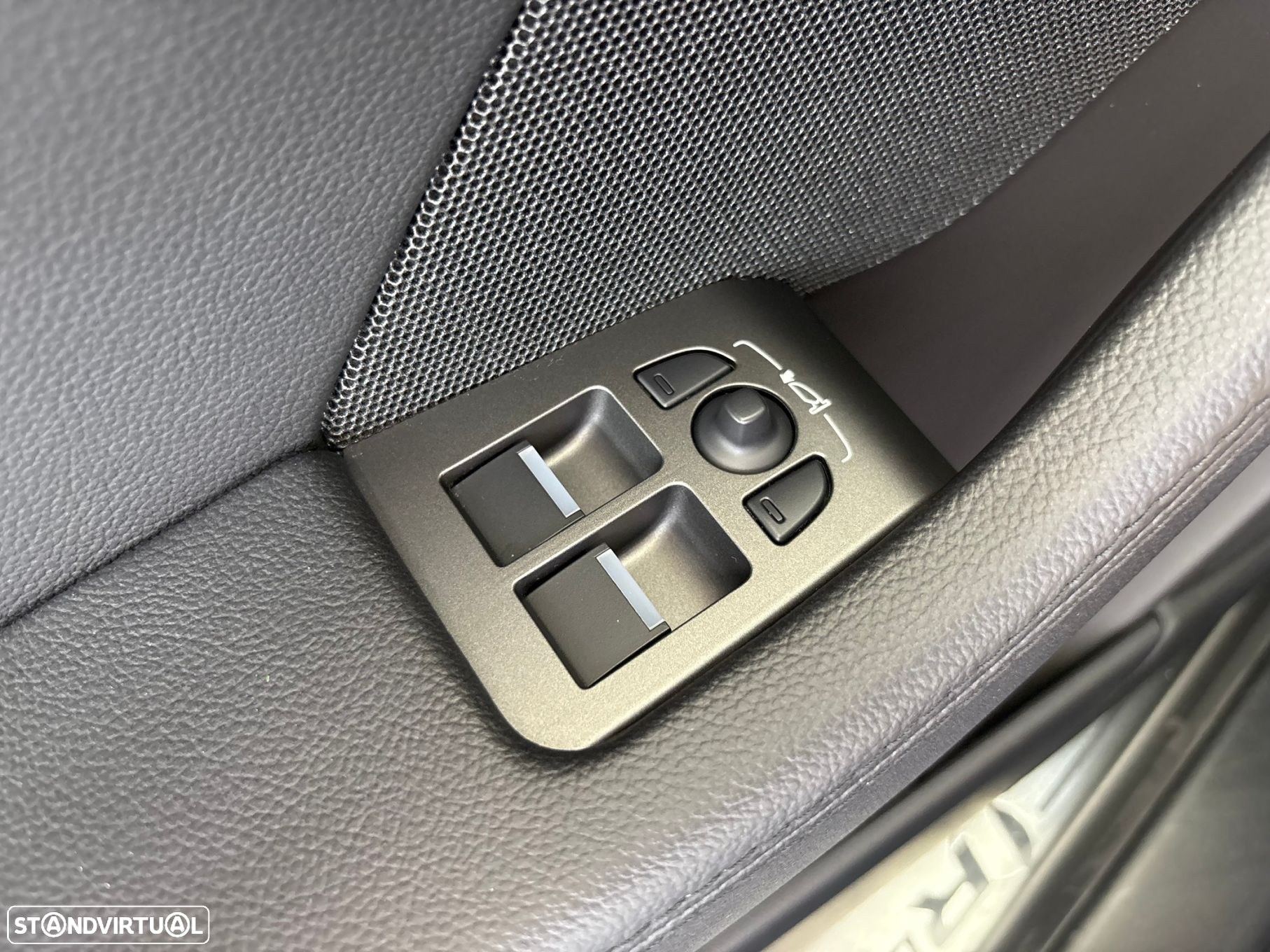 Jaguar F-Type 2.0 i4 R-Dynamic - 15