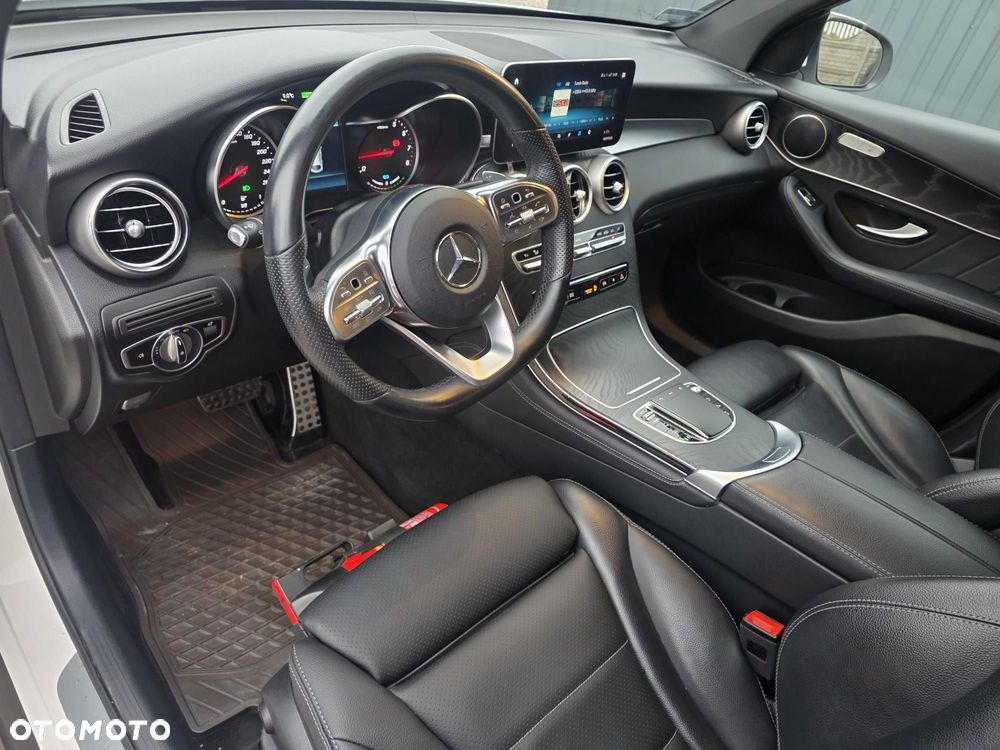 Mercedes-Benz GLC - 34