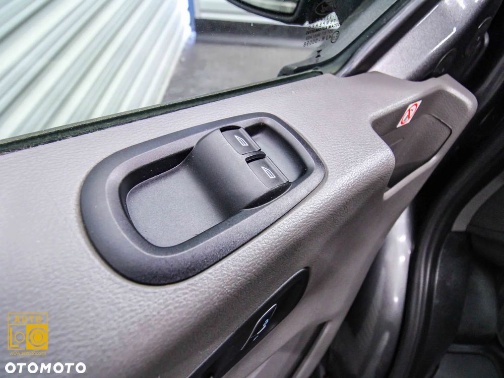 Ford TRANSIT BRYGADÓWKA 6 OSÓB - 20