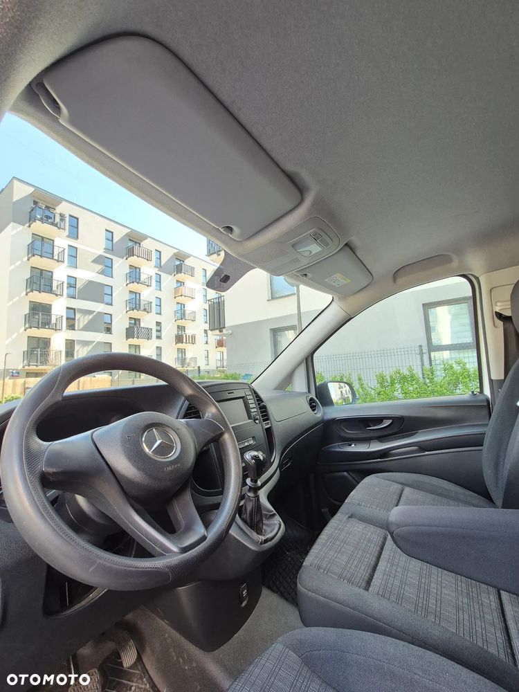 Mercedes-Benz Vito - 21