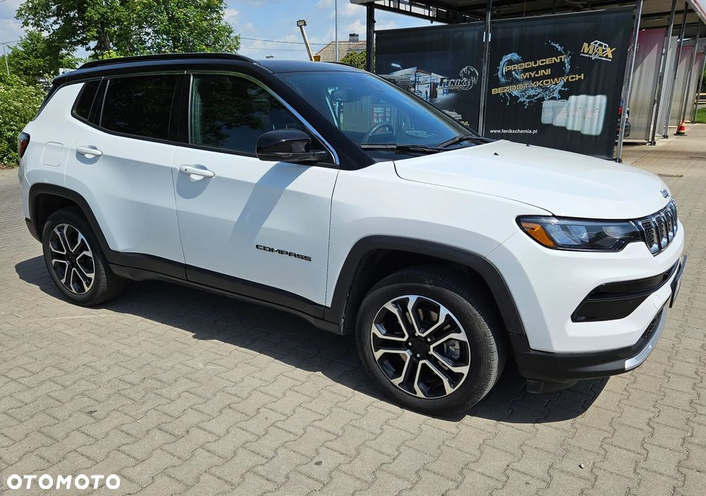 Jeep Compass - 1