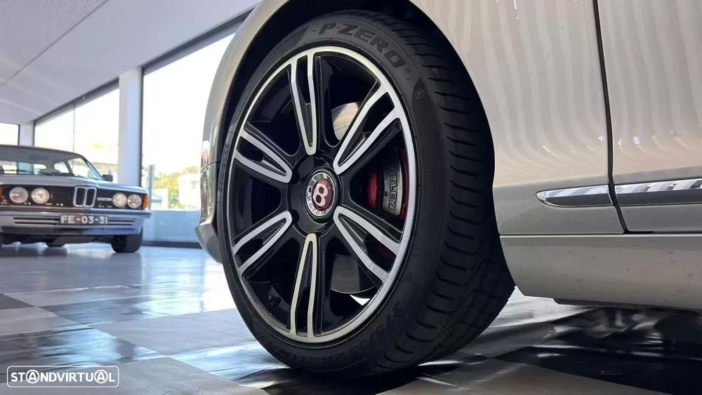 Bentley Continental GT V8 - 9
