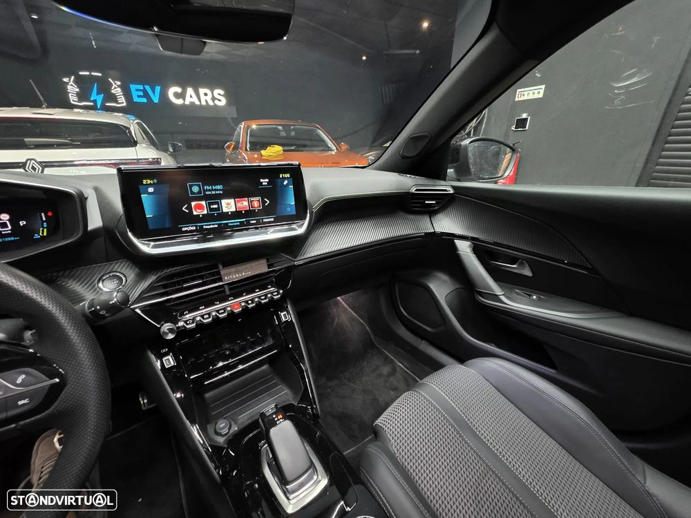 Peugeot e-2008 50 kWh GT Line - 36