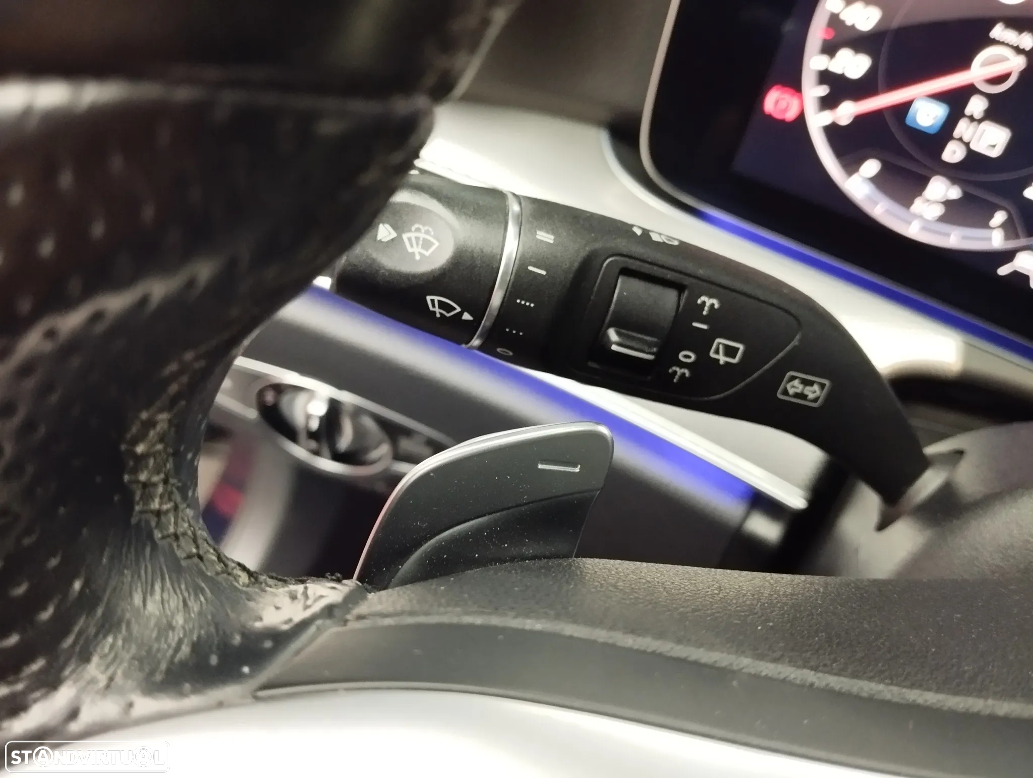 Mercedes-Benz E 220 d Avantgarde - 31