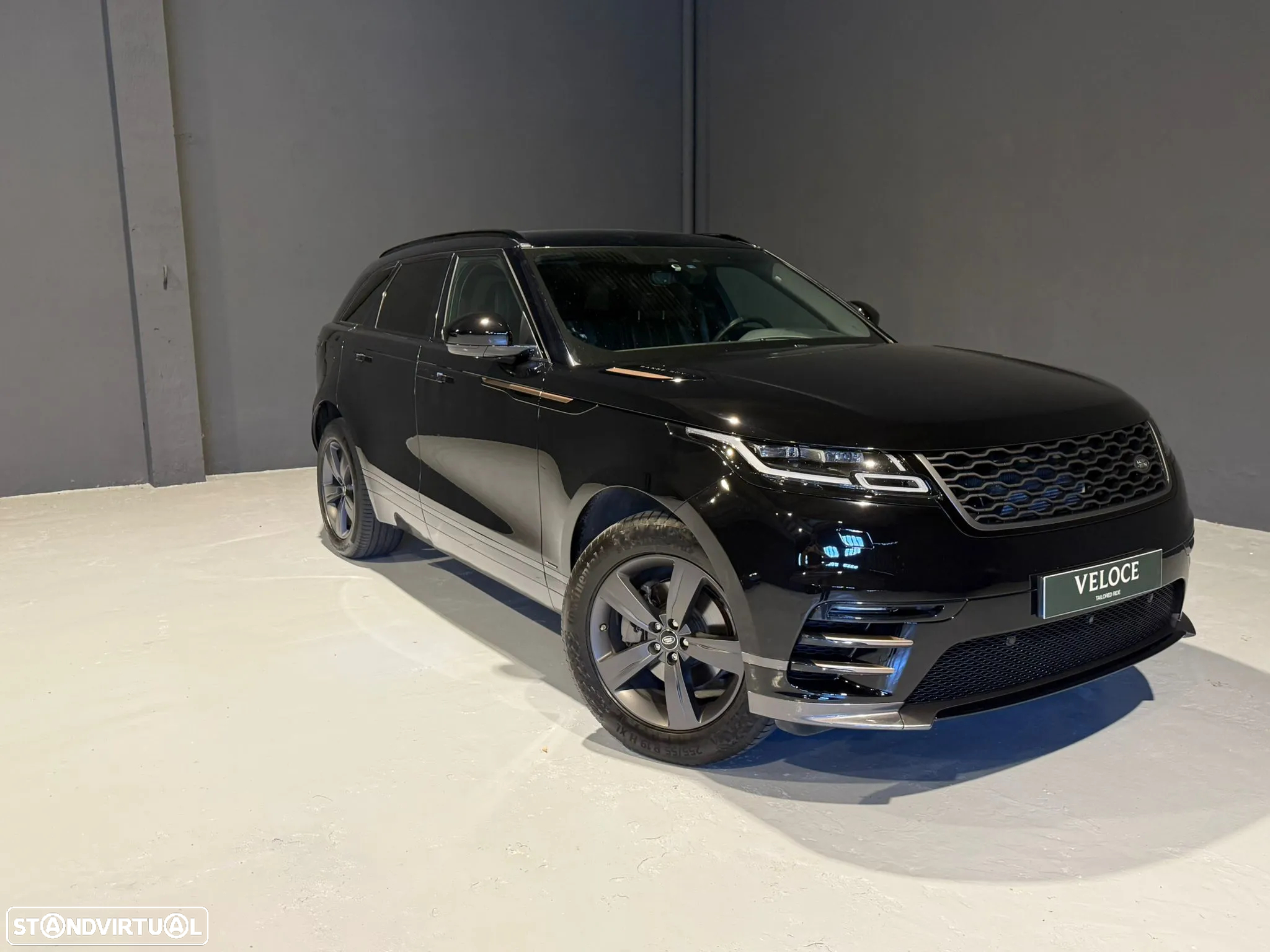 Land Rover Range Rover Velar 2.0 D R-Dynamic - 4