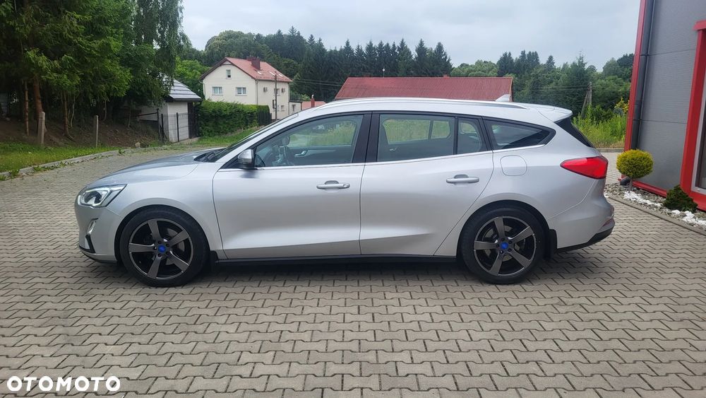 Ford Focus 1.5 EcoBlue Start-Stopp-System COOL&CONNECT - 2