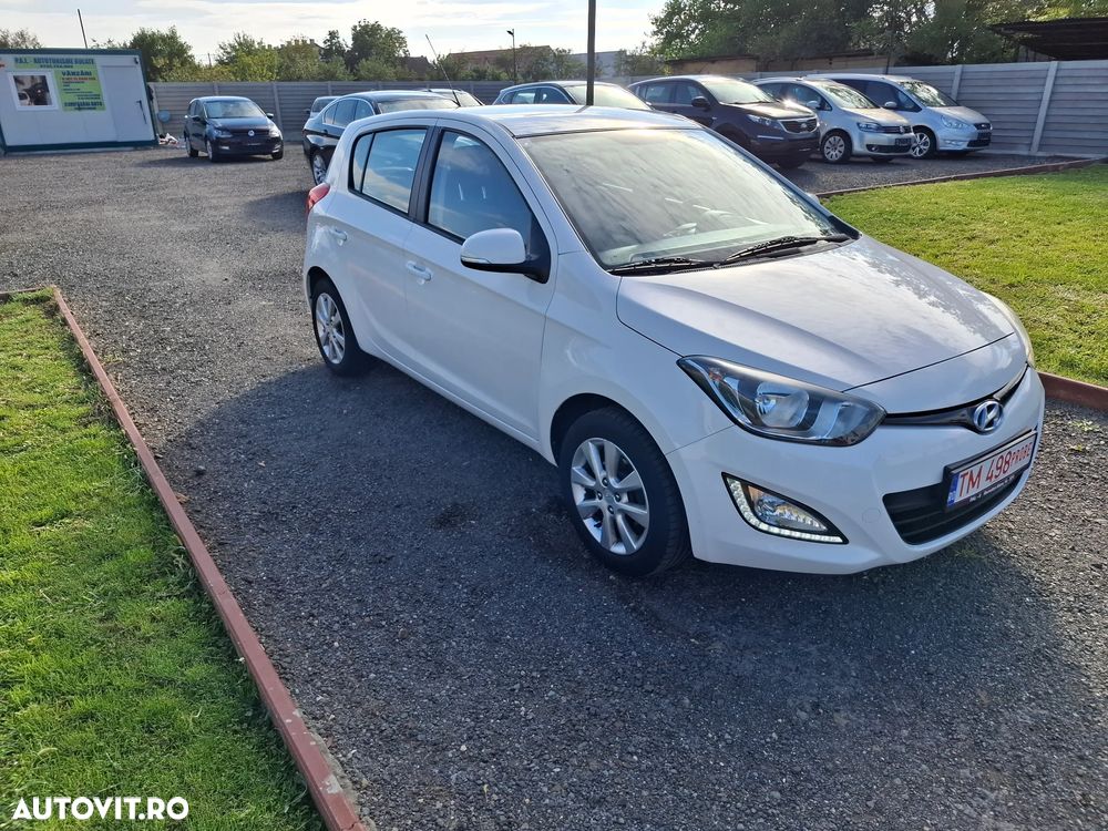Hyundai i20 1.2 Trend - 1