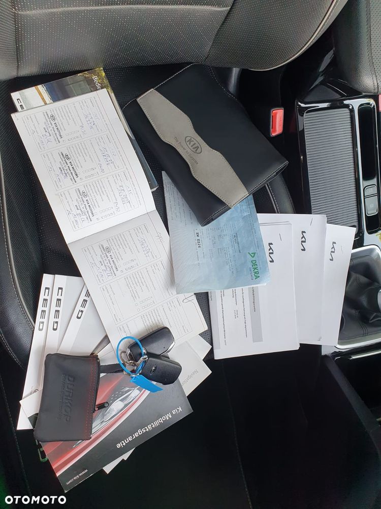 Kia Ceed 1.4 T-GDI OPF GT Line - 16