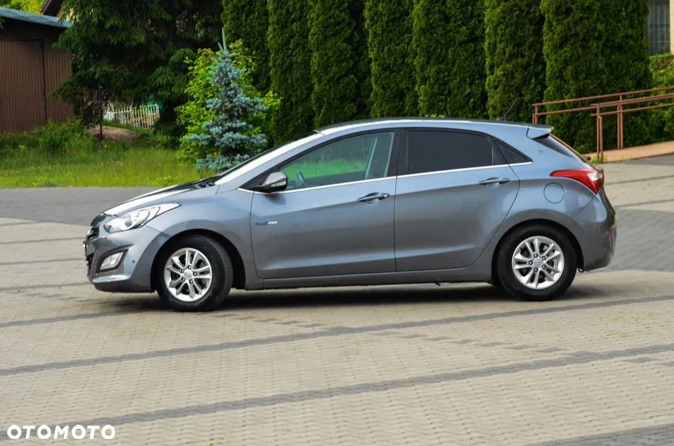 Hyundai i30 ver-1-6-crdi-bluedrive-comfort - 19