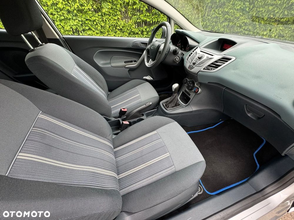 Ford Fiesta 1.25 Trend Edition - 10