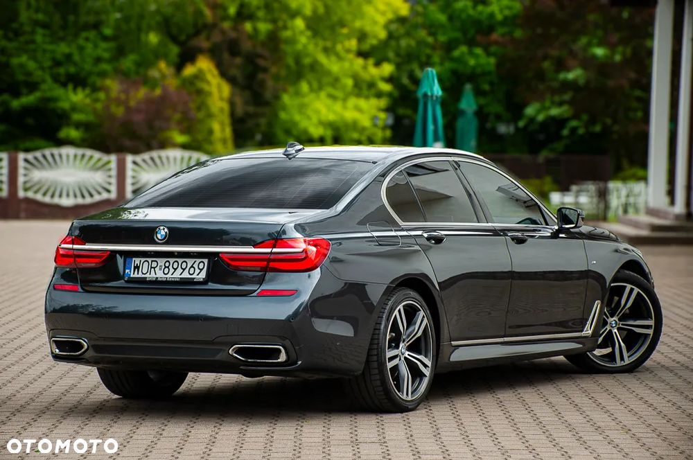 BMW Seria 7 730d xDrive - 14