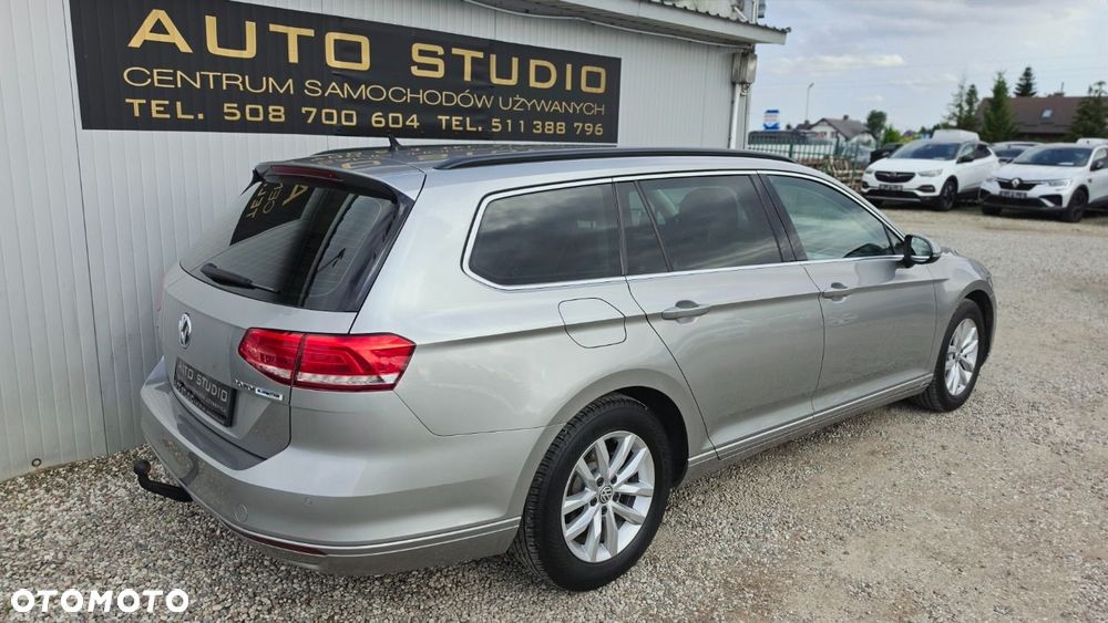 Volkswagen Passat 2.0 TDI SCR DSG Comfortline - 40