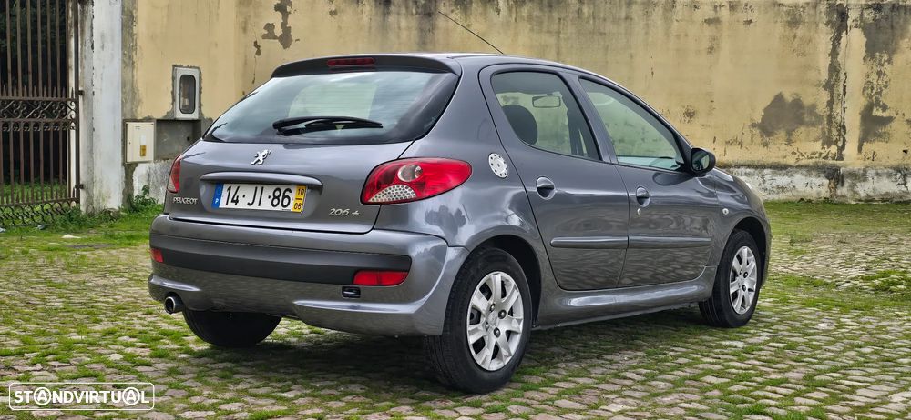 Peugeot 206+ 1.1 Trendy - 3