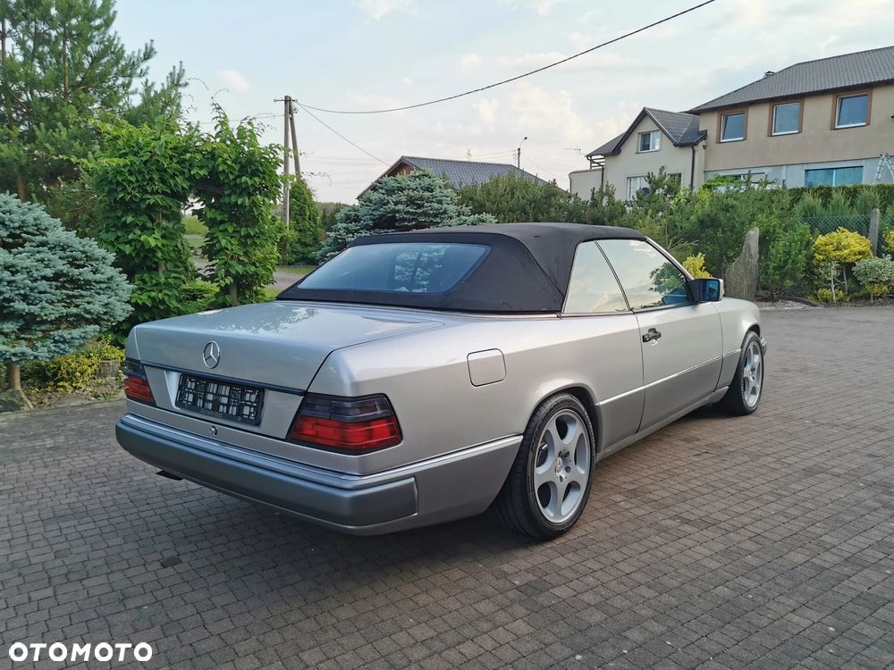 Mercedes-Benz W124 (1984-1993) - 11