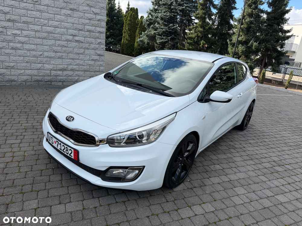 Kia Ceed 2014 photo 2