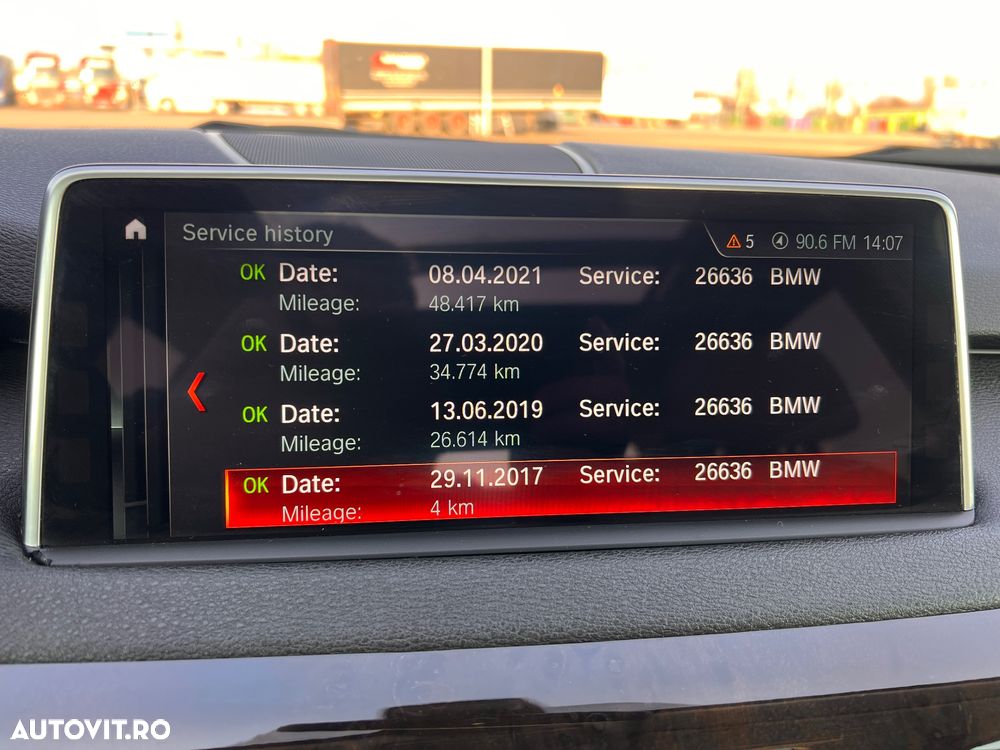 BMW X5 xDrive35i - 27