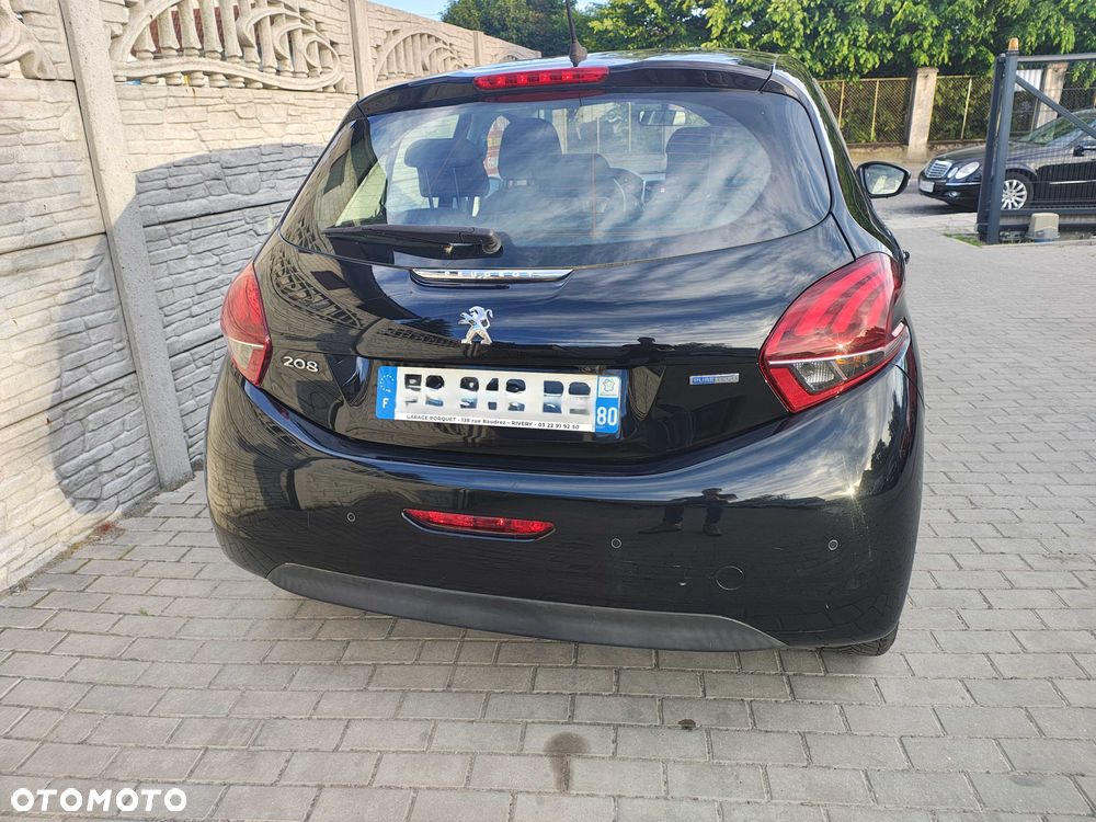 Peugeot 208 - 6