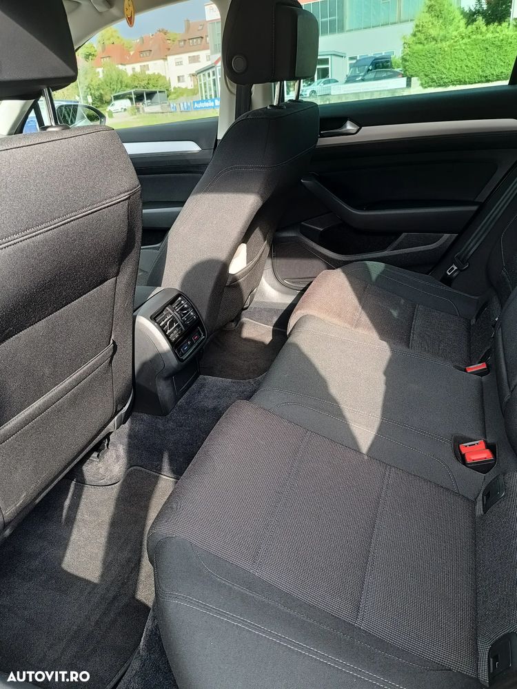 Volkswagen Passat 2.0 TDI DSG 4Motion Comfortline - 6