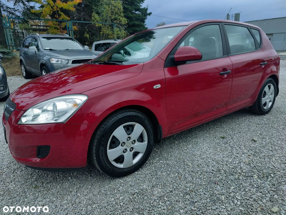 Kia Ceed - 19