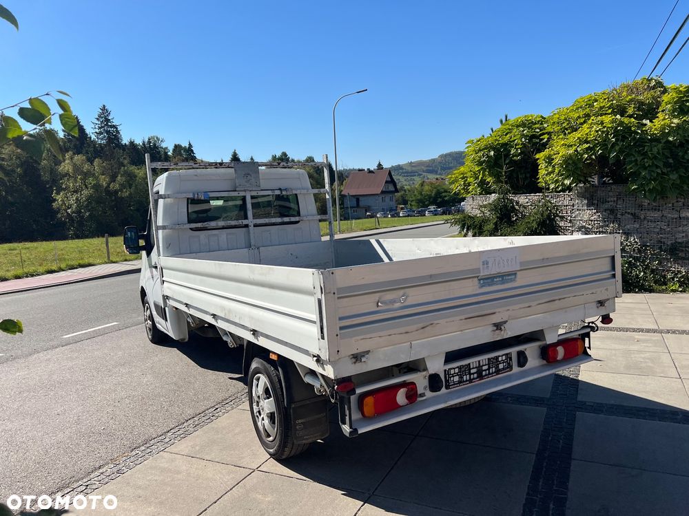 Nissan NV400 - 7