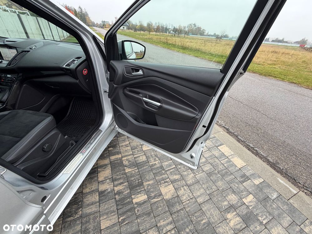 Ford Kuga 2.0 TDCi AWD ST-Line - 16