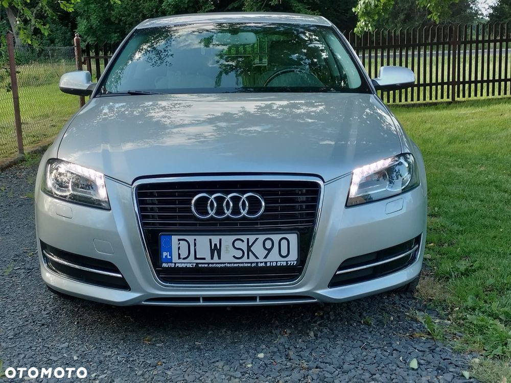 Audi A3 3-drzwiowe 1.4 TFSI S tronic Ambiente - 1
