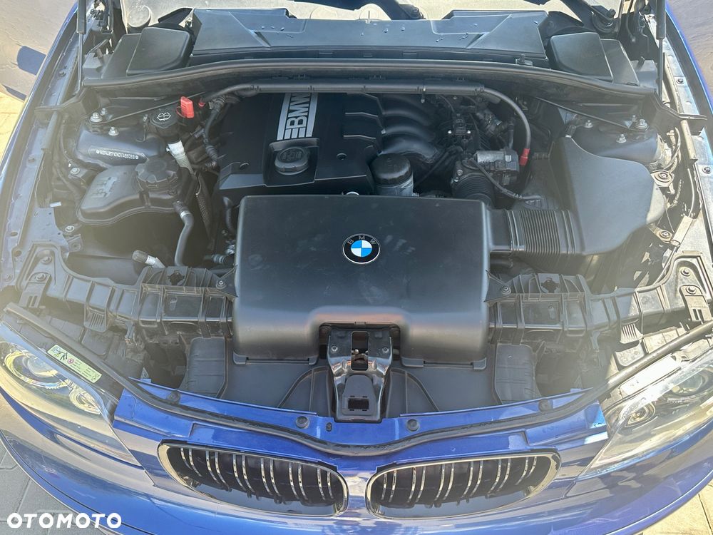 BMW Seria 1 116i - 24