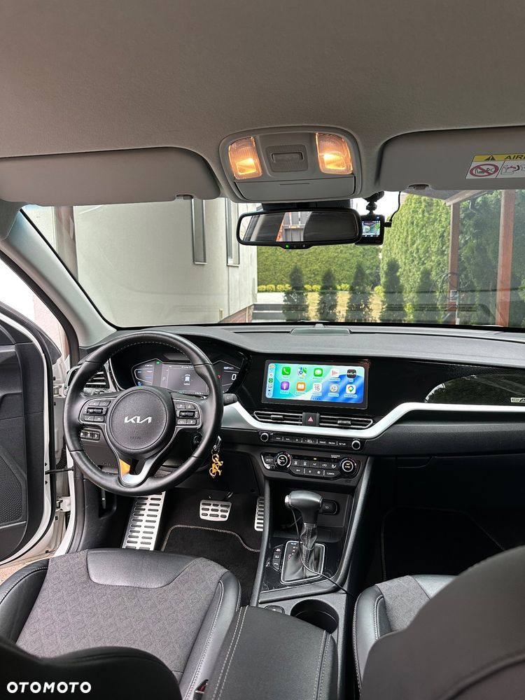 Kia Niro 1.6 GDI Plug-in Hybrid M - 13