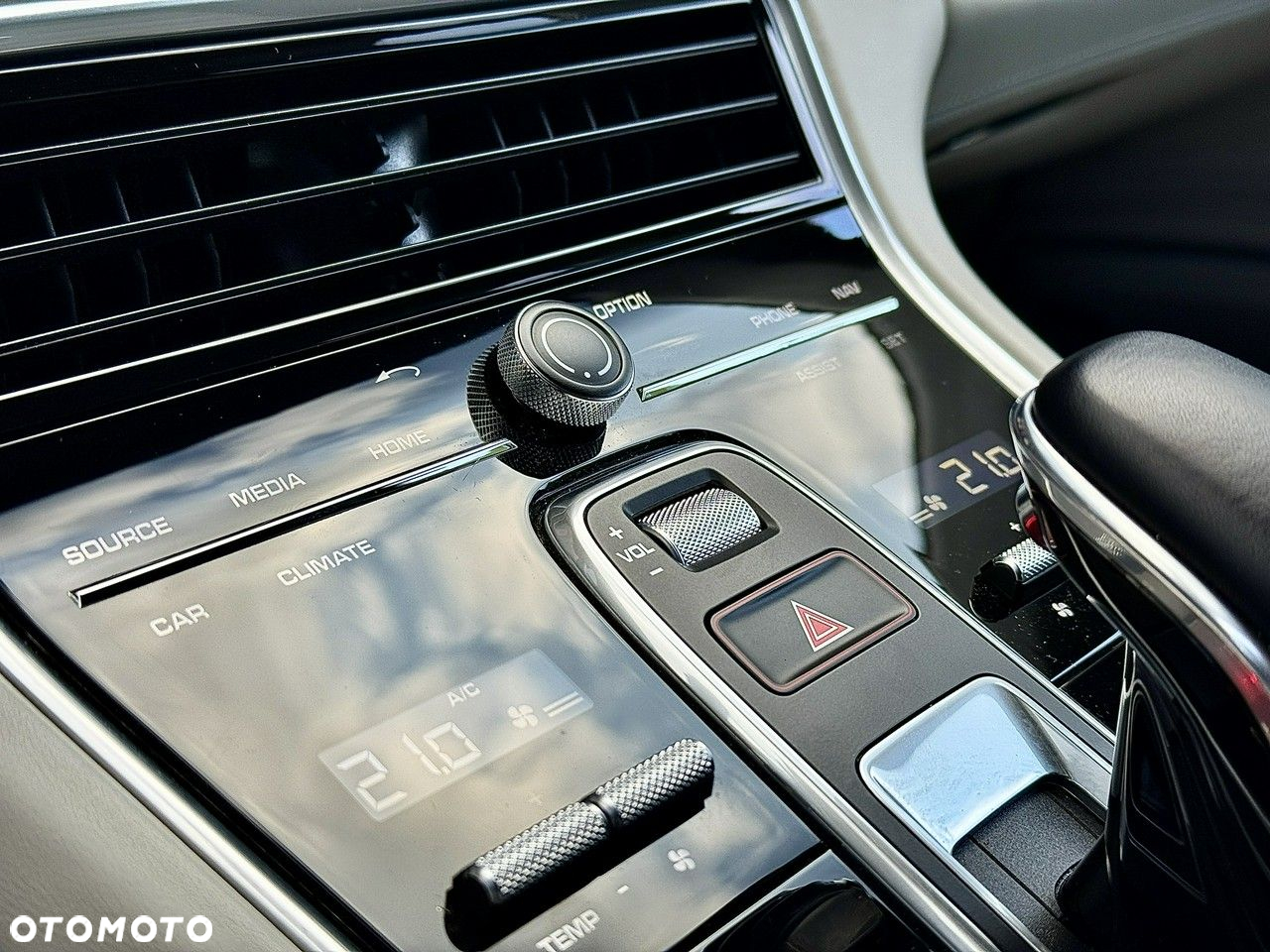 Porsche Panamera - 34