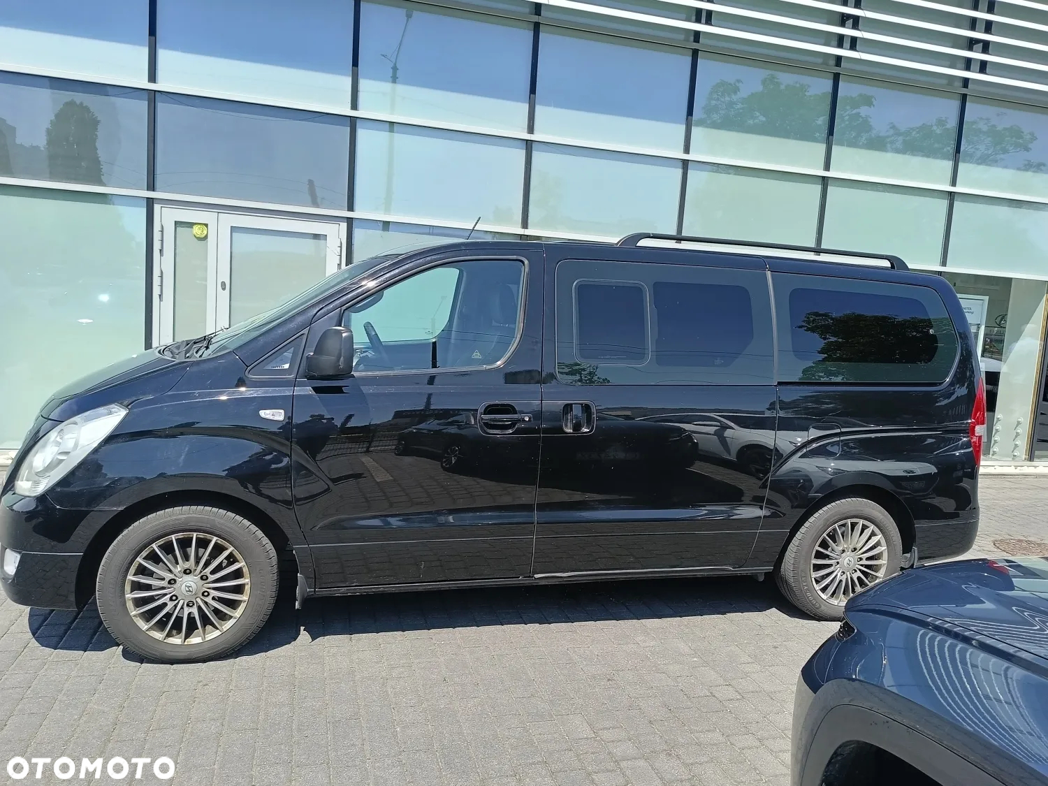 Hyundai H-1 2.5 CRDi Travel Premium - 2