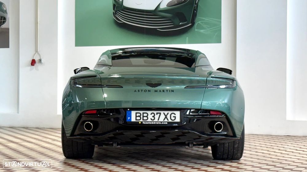 Aston Martin DB11 Coupé V8 Auto - 4