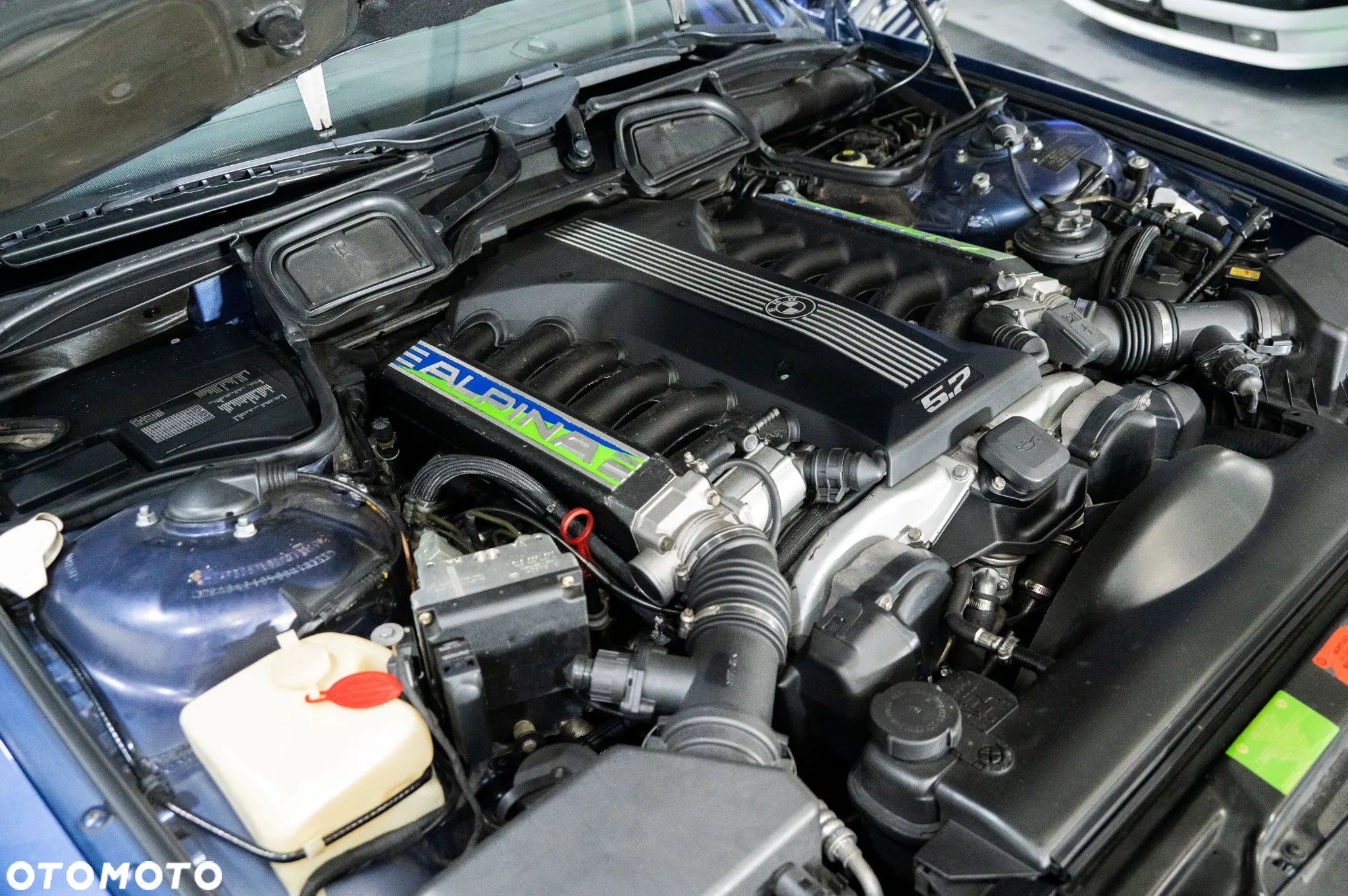 BMW Seria 7 750Li - 26