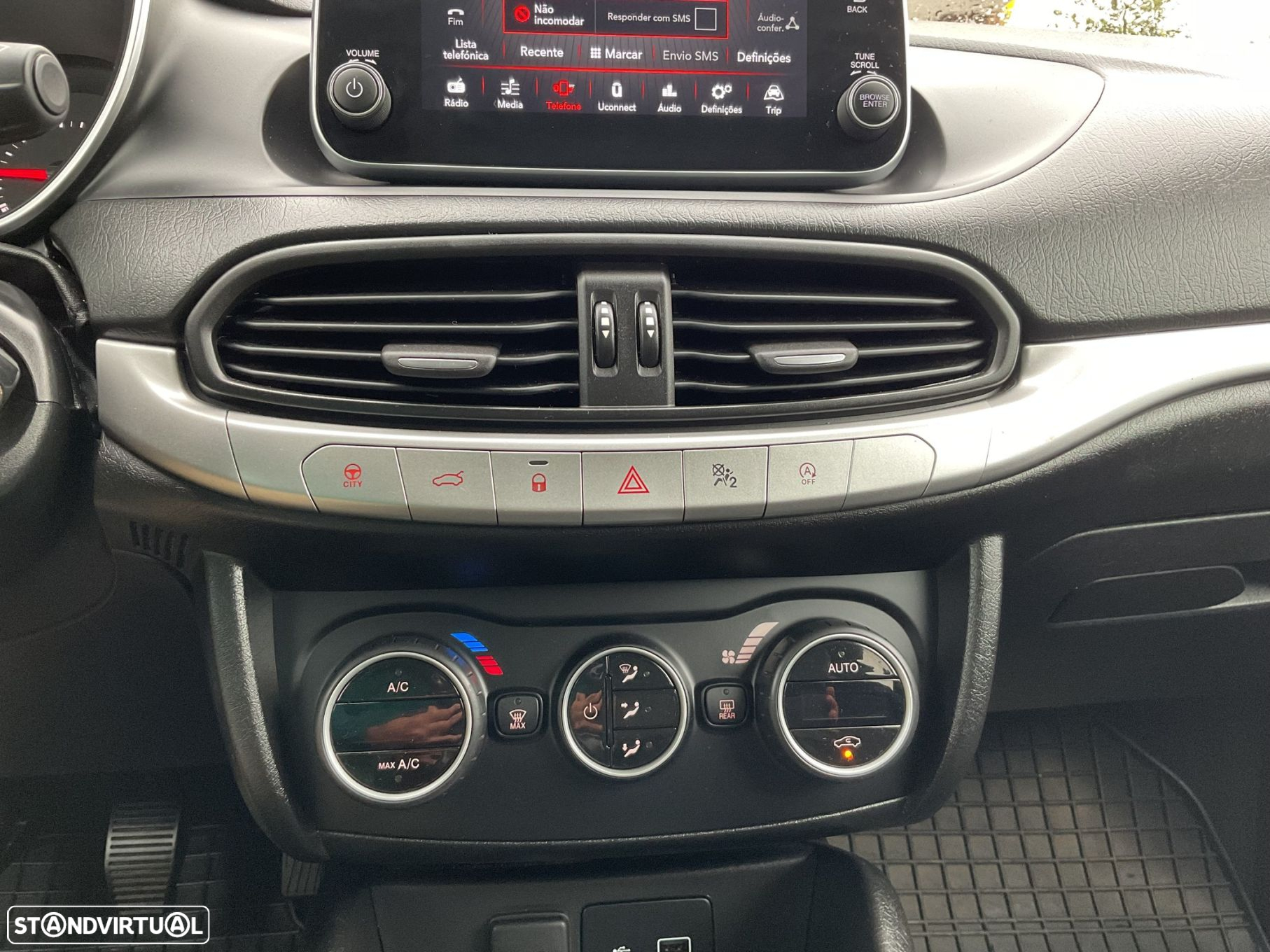 Fiat Tipo Sedan 1.6 M-Jet Easy - 25