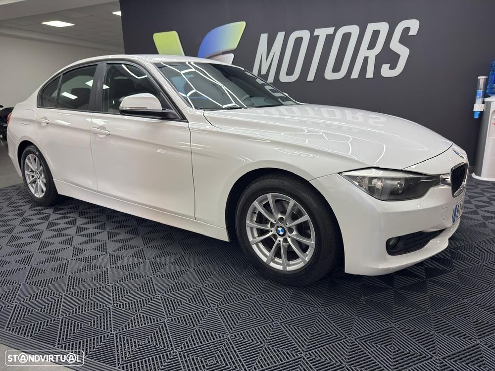BMW 320 d EfficientDynamics Auto Line Sport - 9
