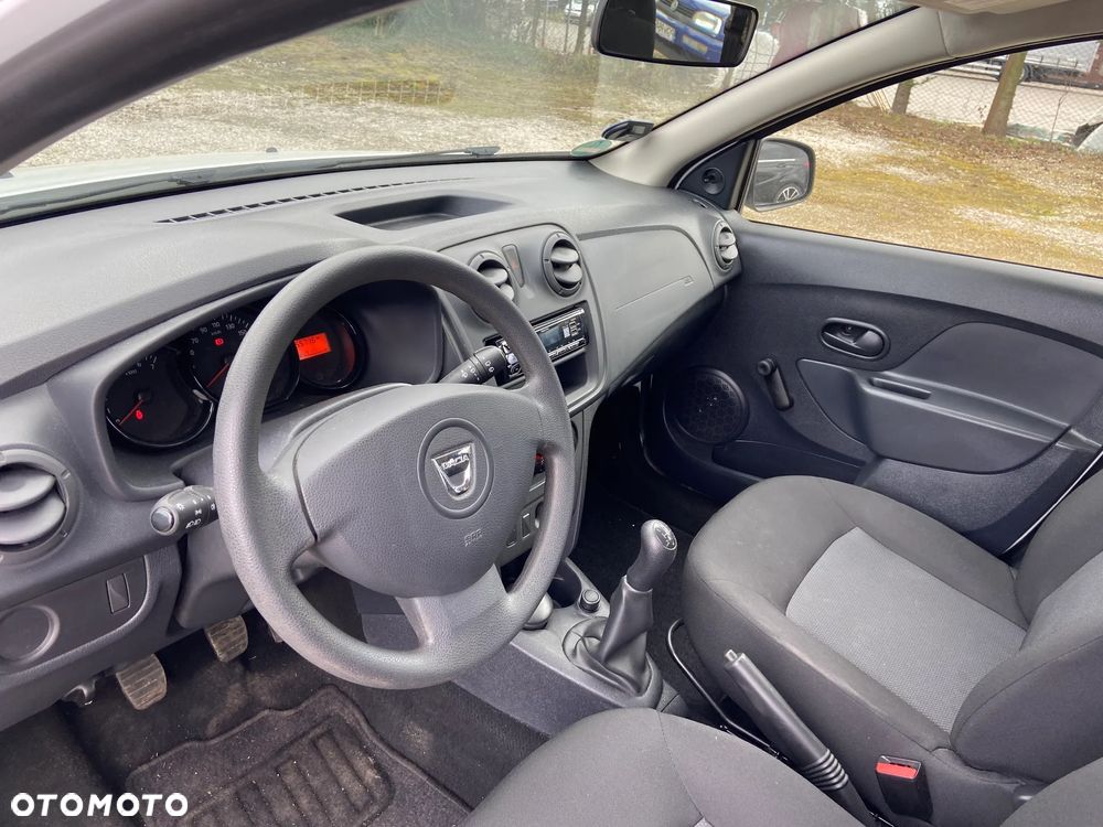 Dacia Sandero - 28
