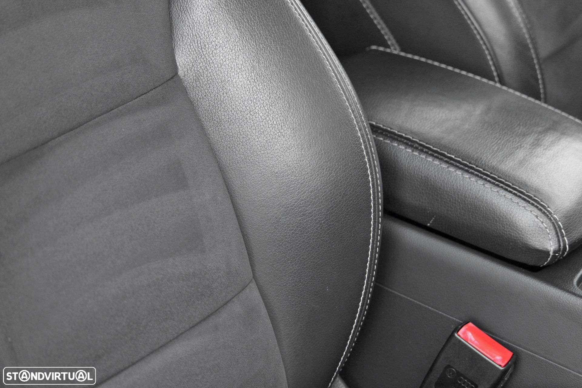 Audi A4 Avant 2.0 TDI Sport - 31