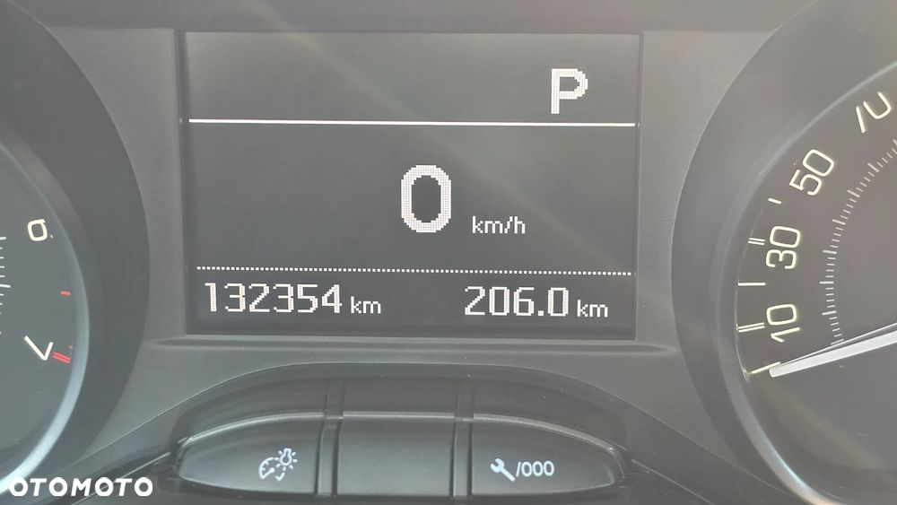 Peugeot 208 1.2 PureTech Allure S&S EAT6 - 19